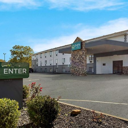 Quality Inn Hall Of Fame Canton Bagian luar foto