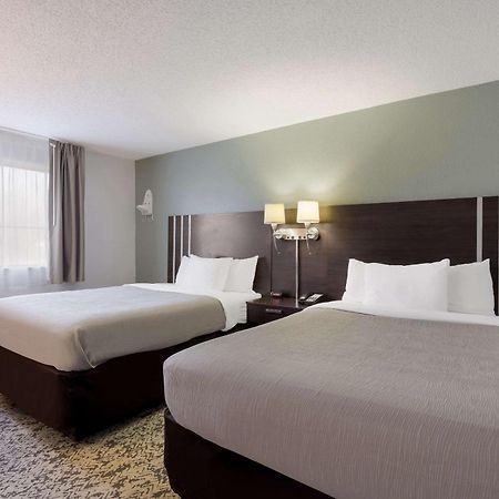 Quality Inn Hall Of Fame Canton Bagian luar foto