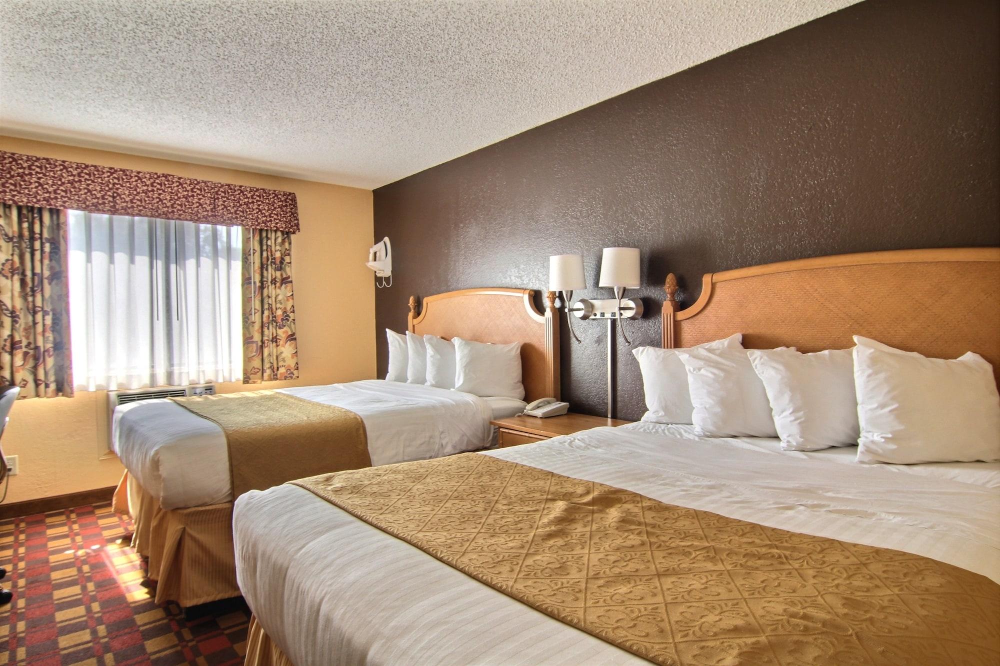 Quality Inn Hall Of Fame Canton Bagian luar foto