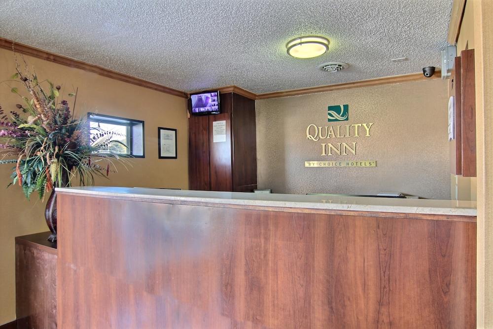 Quality Inn Hall Of Fame Canton Bagian luar foto