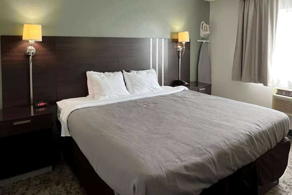 Quality Inn Hall Of Fame Canton Ruang foto